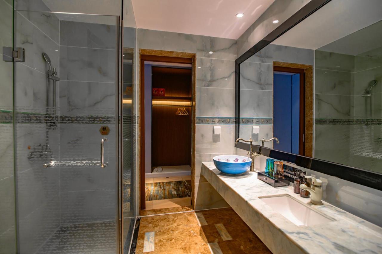 Ramada Encore By Wyndham Guangzhou Panyu Eksteriør billede